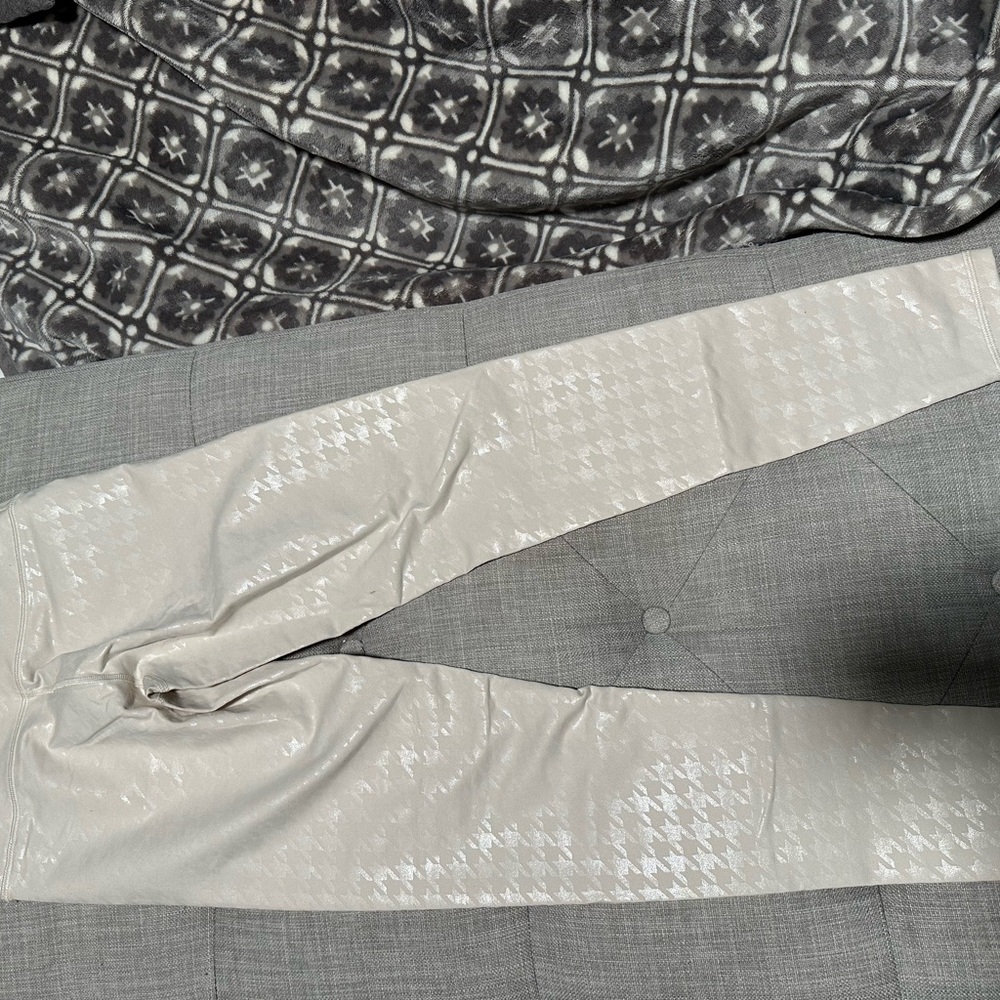 Cream Leggings with Subtle Pattern aerie leggings.